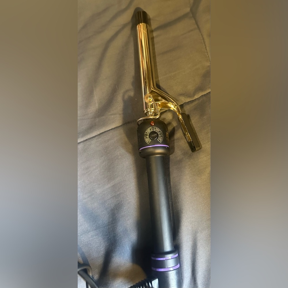 Hot Tools Pro Signature Gold Curling Iron | Long-Lasting, Defined Curls